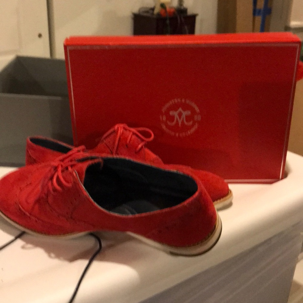 JOHNSTON & MURPHY | size 8 red oxfords